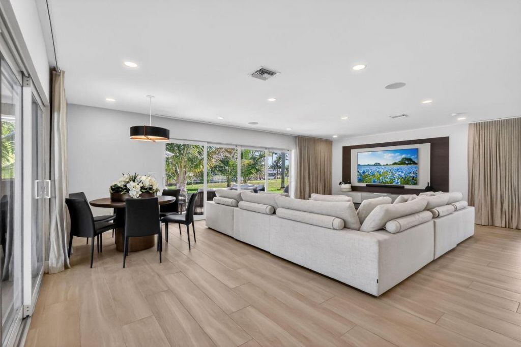 937 SW 34th Court, Boynton Beach, FL 33435 Photo