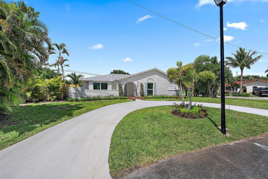 1604 Seabrook Road, Tequesta, FL 33469 Photo