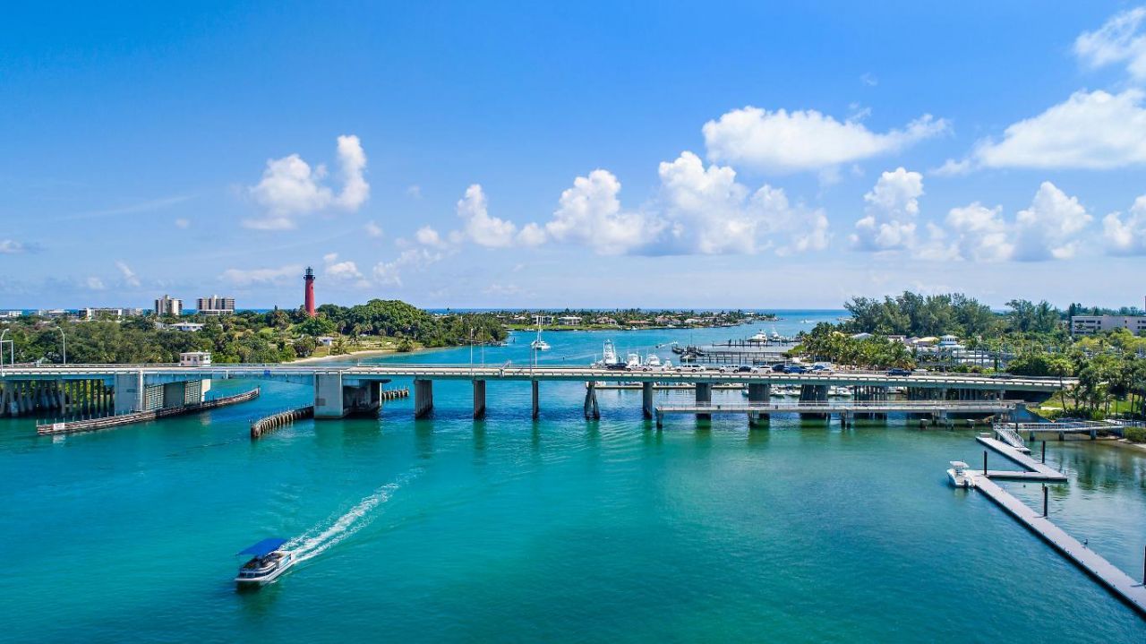 1604 Seabrook Road, Tequesta, FL 33469 Photo