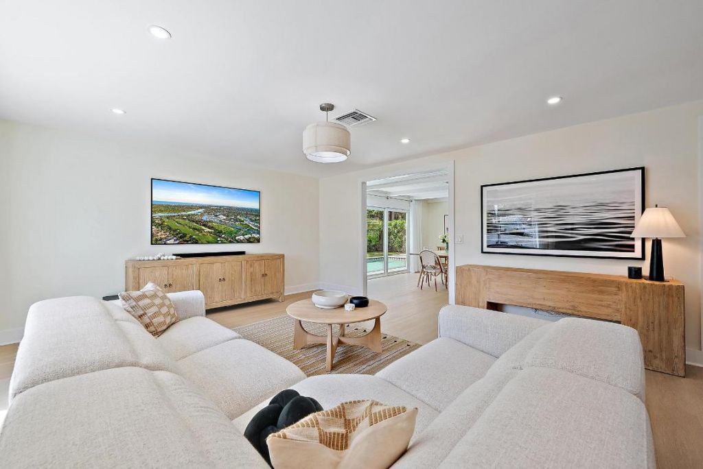 1604 Seabrook Road, Tequesta, FL 33469 Photo