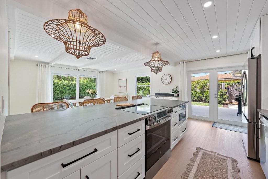 1604 Seabrook Road, Tequesta, FL 33469 Photo