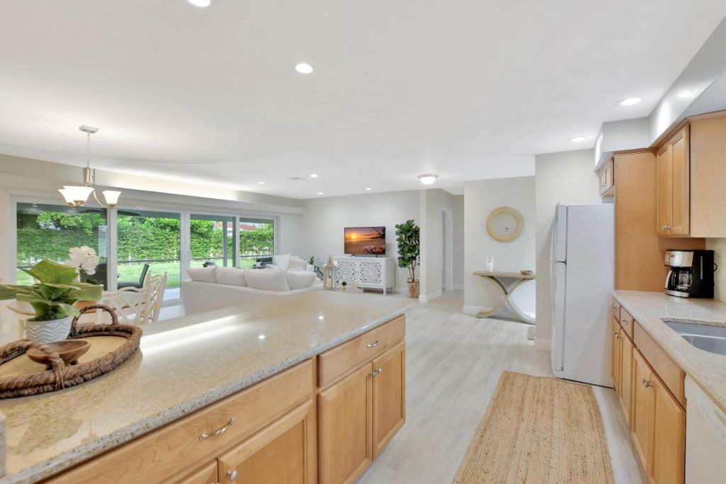 1133 SW 7th Street, Boca Raton, FL 33486 Photo