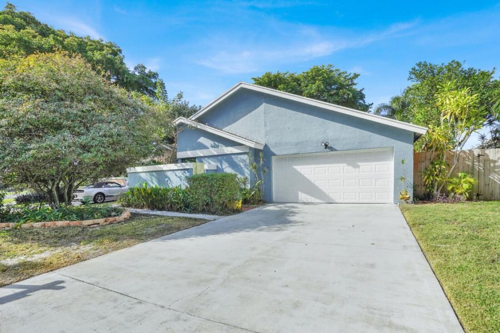 940 Rainberry Lake Drive, Delray Beach, FL 33445 Photo