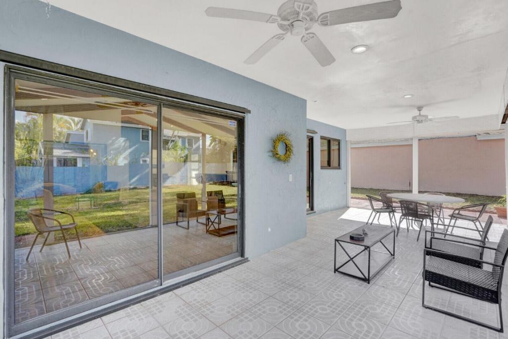 940 Rainberry Lake Drive, Delray Beach, FL 33445 Photo