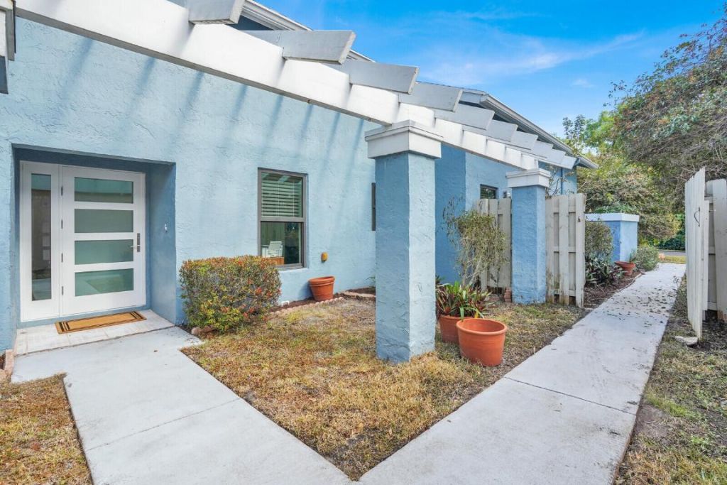 940 Rainberry Lake Drive, Delray Beach, FL 33445 Photo