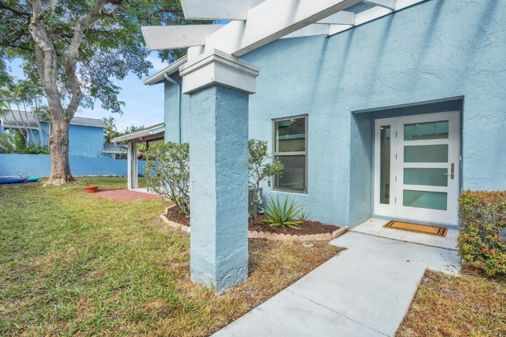 940 Rainberry Lake Drive, Delray Beach, FL 33445 Photo