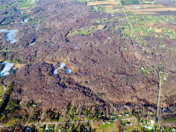 Auburn Road, Newbury, OH 44065