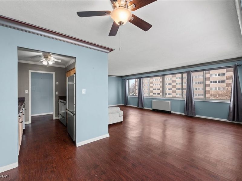 12520 Edgewater Drive, Unit 405, Lakewood, OH 44107 Photo 13