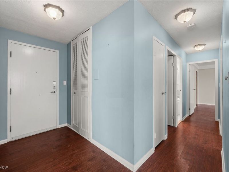 12520 Edgewater Drive, Unit 405, Lakewood, OH 44107 Photo 18