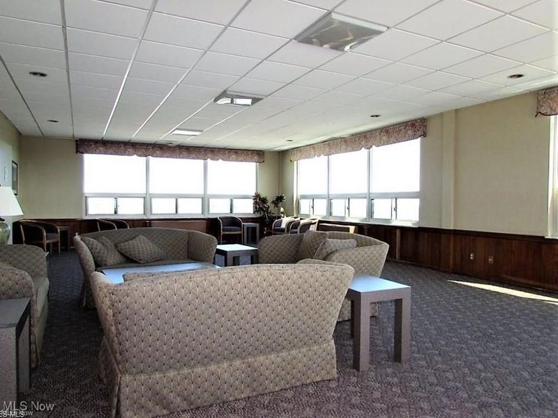 12520 Edgewater Drive, Unit 405, Lakewood, OH 44107 Photo 31