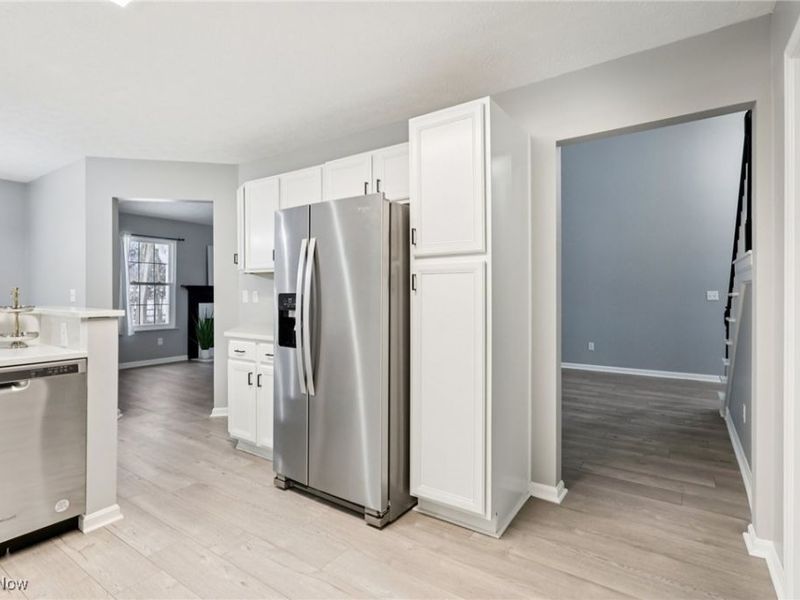 2108 W Reserve Circle, Avon, OH 44011 Photo 8