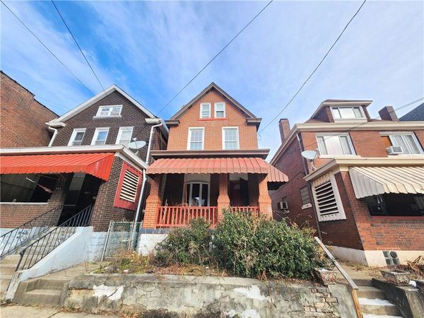 160 5th Ave , Braddock, PA 15104