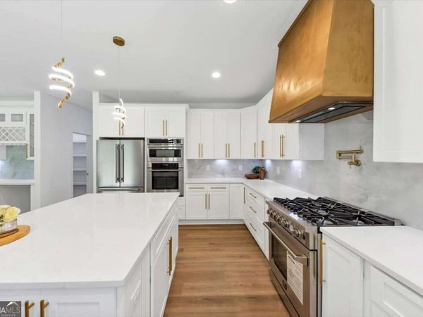 636 Harbour Shores Drive, Jackson, GA 30233