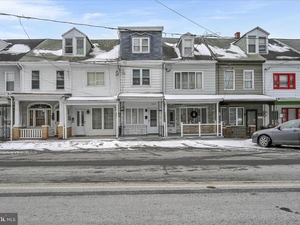 1018 E CENTRE STREET, MAHANOY CITY, PA 17948