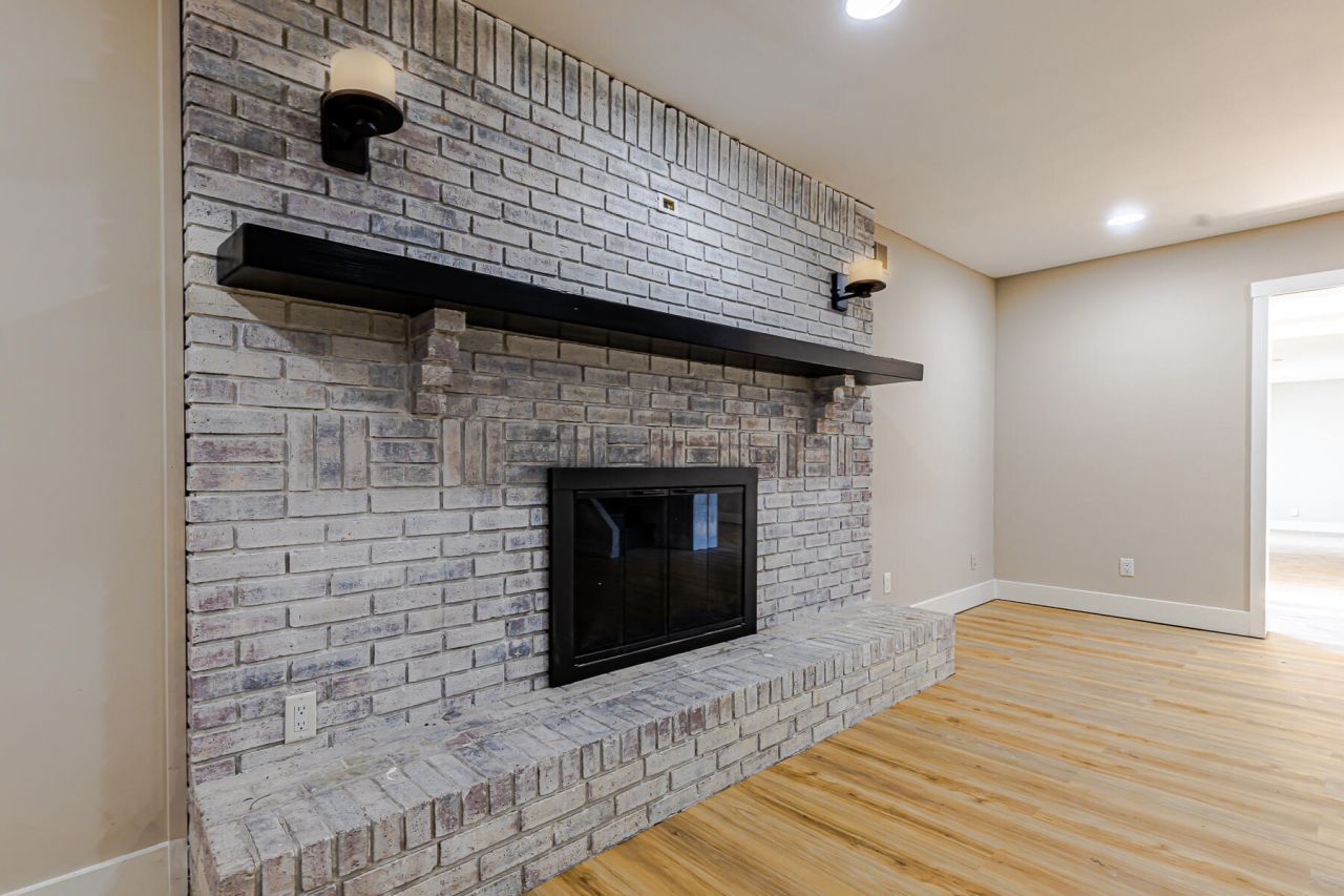 381 Fountain Lake Drive Photo 17