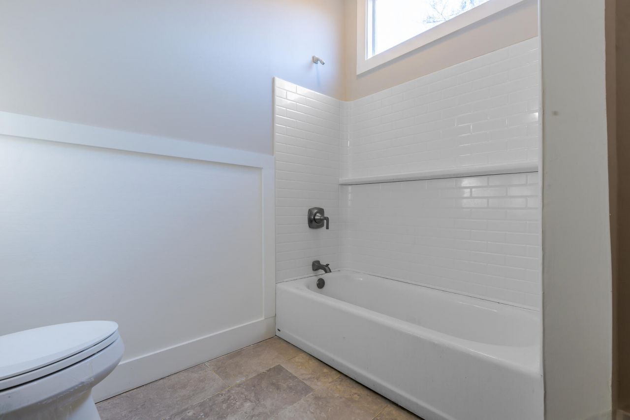 381 Fountain Lake Drive Photo 27