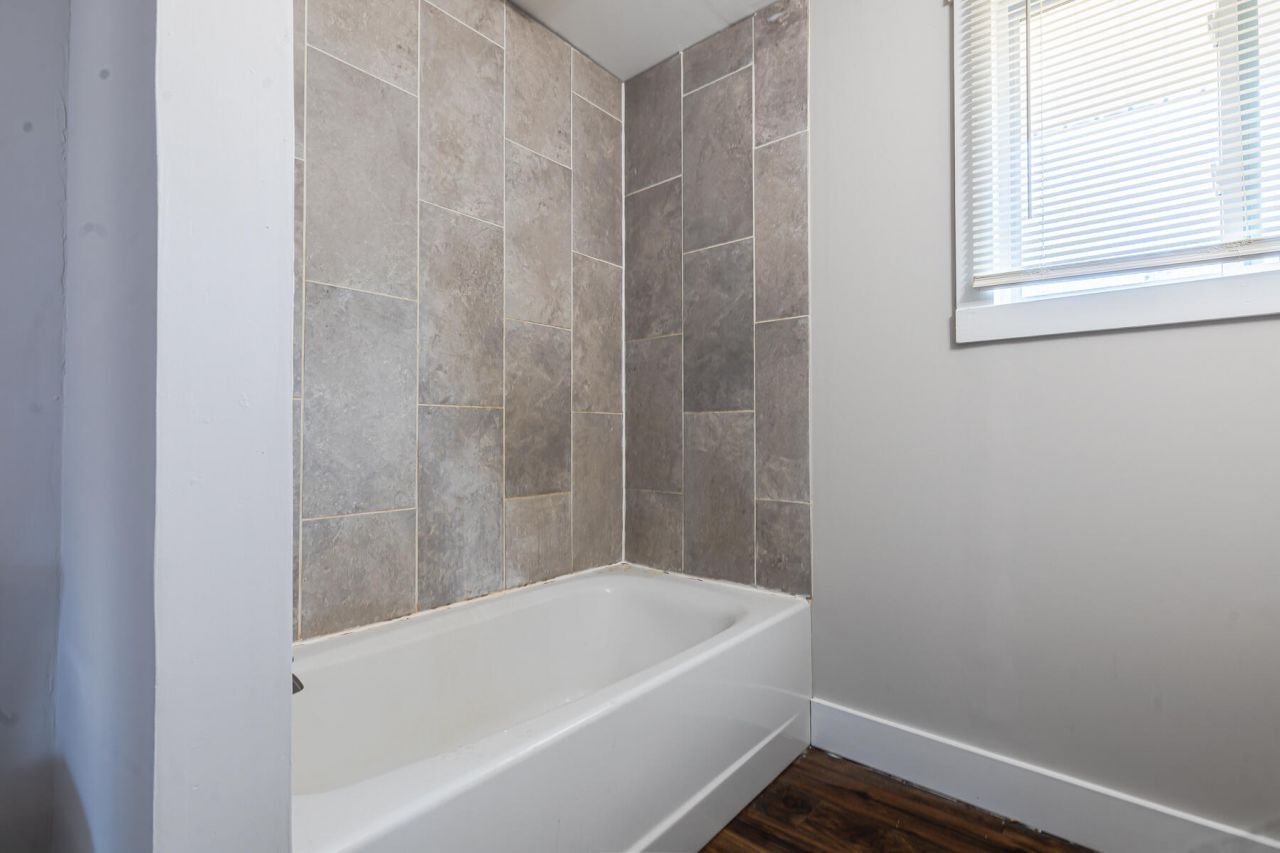 381 Fountain Lake Drive Photo 45