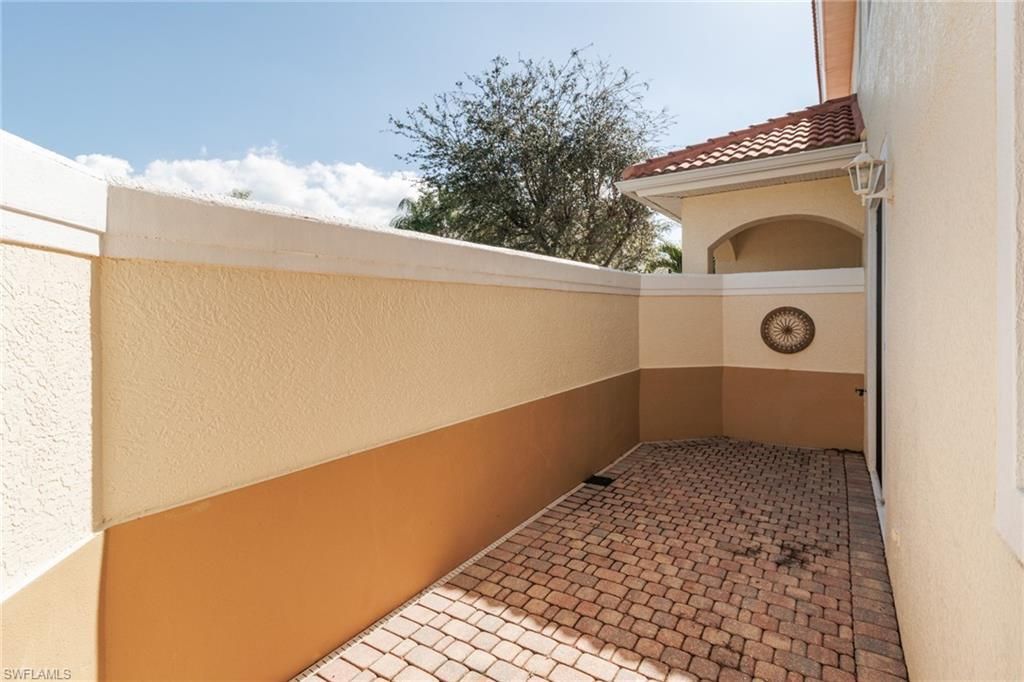 5960 Tarpon Gardens Cir, Unit 102, Cape Coral, FL 33914 Photo