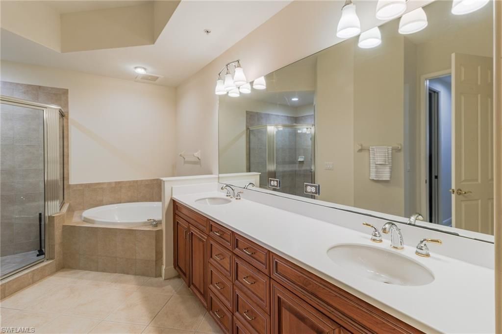 5960 Tarpon Gardens Cir, Unit 102, Cape Coral, FL 33914 Photo