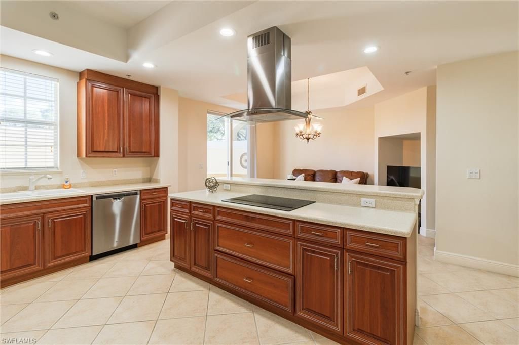 5960 Tarpon Gardens Cir, Unit 102, Cape Coral, FL 33914 Photo