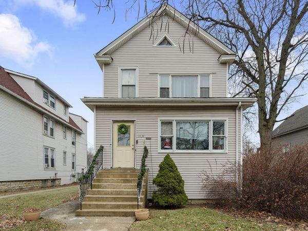 1032 S Maple Avenue, Oak Park, IL 60304