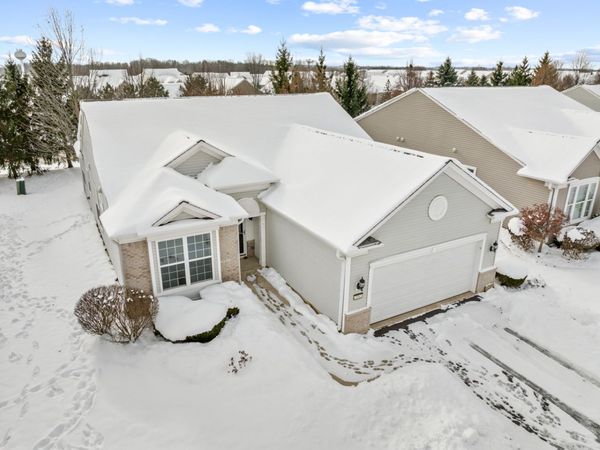 2982 Ravinia Circle, Mundelein, IL 60060