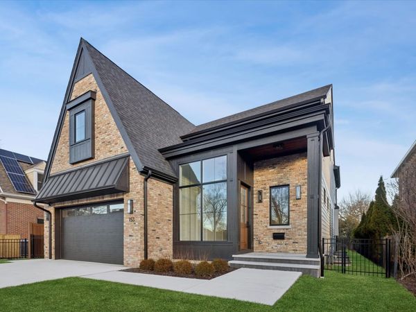 153 S Kenmore Avenue, Elmhurst, IL 60126