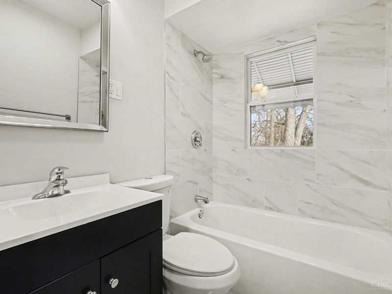 68 Gambier Circle, Greenhills, OH 45218 Photo 19