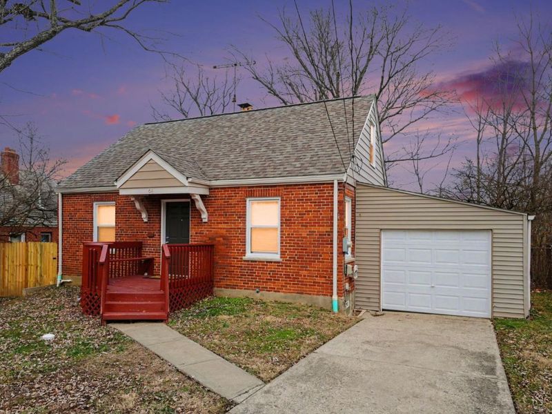 68 Gambier Circle, Greenhills, OH 45218 Photo 2