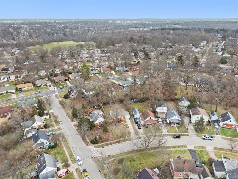 68 Gambier Circle, Greenhills, OH 45218 Photo 32