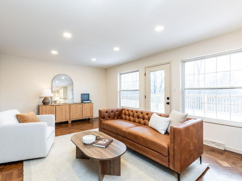 9299 Fidelis Drive, Blue Ash, OH 45242 Photo 13