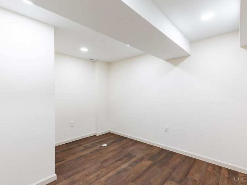 9299 Fidelis Drive, Blue Ash, OH 45242 Photo 34