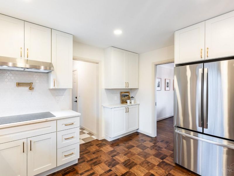 9299 Fidelis Drive, Blue Ash, OH 45242 Photo 9