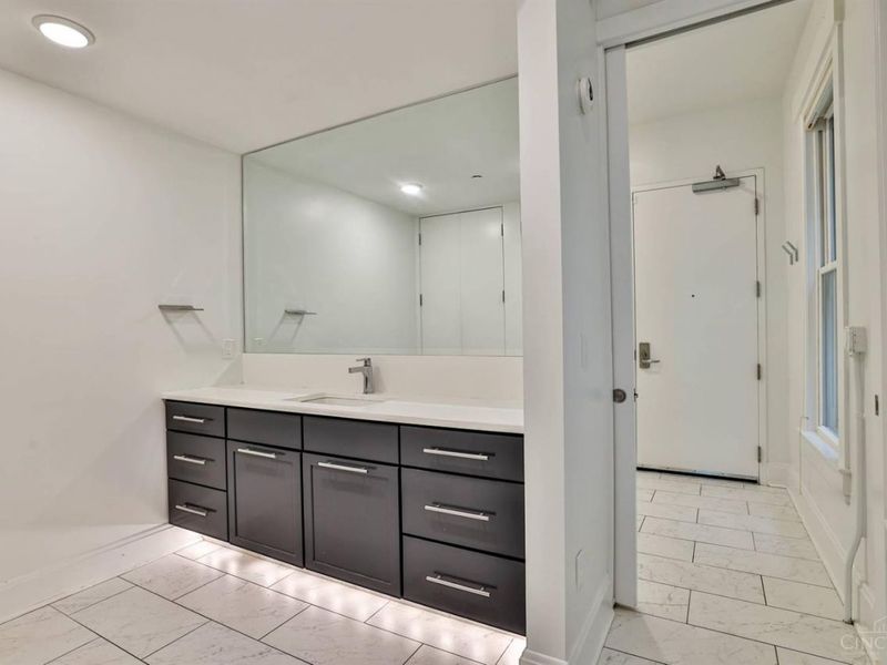 1203 Vine Street, Unit B, Cincinnati, OH 45202 Photo 20