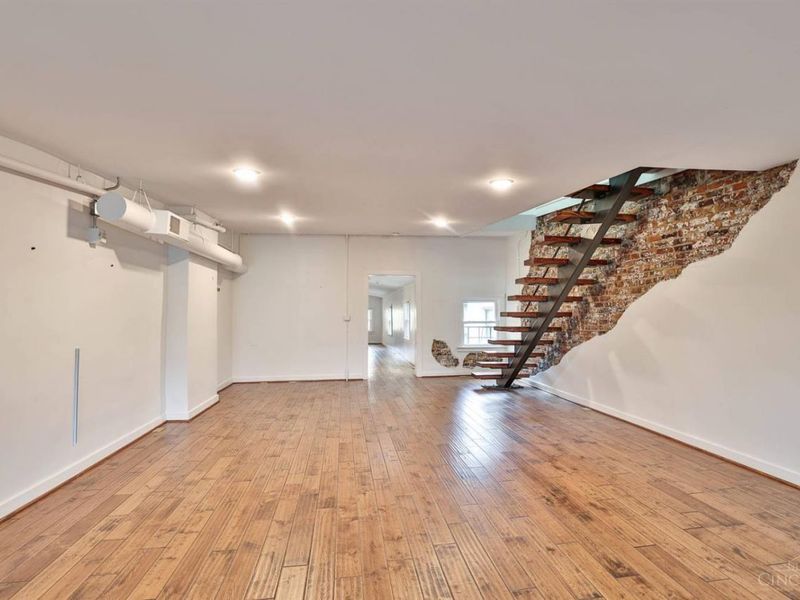 1203 Vine Street, Unit B, Cincinnati, OH 45202 Photo 8