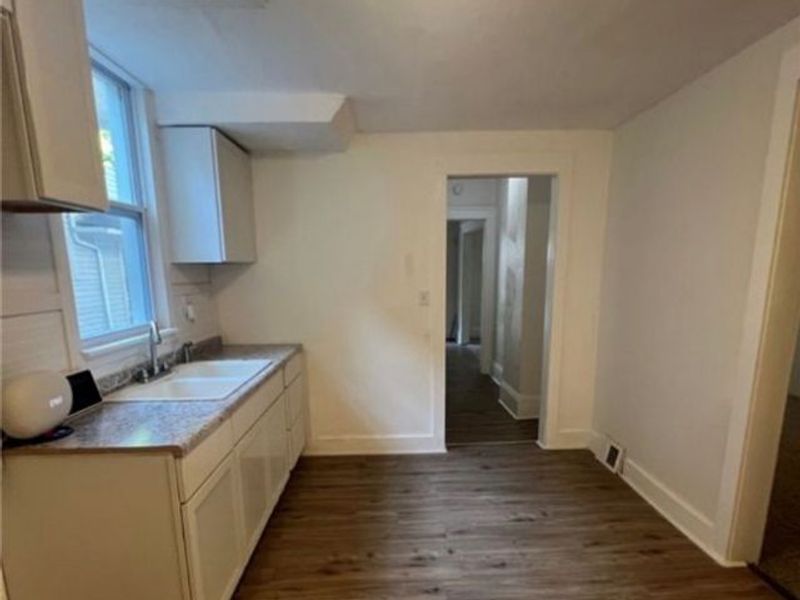 10728 Gooding Avenue, Cleveland, OH 44108 Photo 10