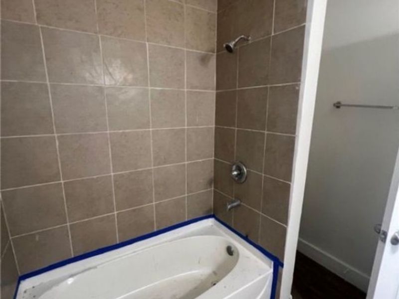 10728 Gooding Avenue, Cleveland, OH 44108 Photo 16