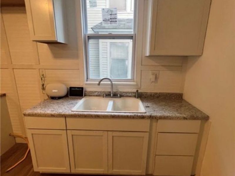 10728 Gooding Avenue, Cleveland, OH 44108 Photo 8