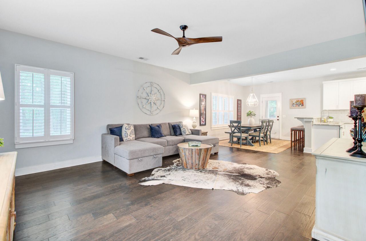 6190 Button Bush Drive Photo 10