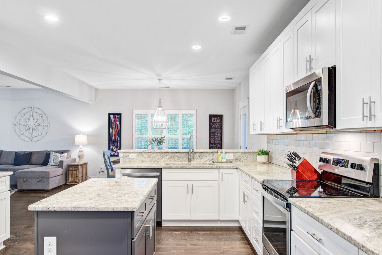 6190 Button Bush Drive Photo 16