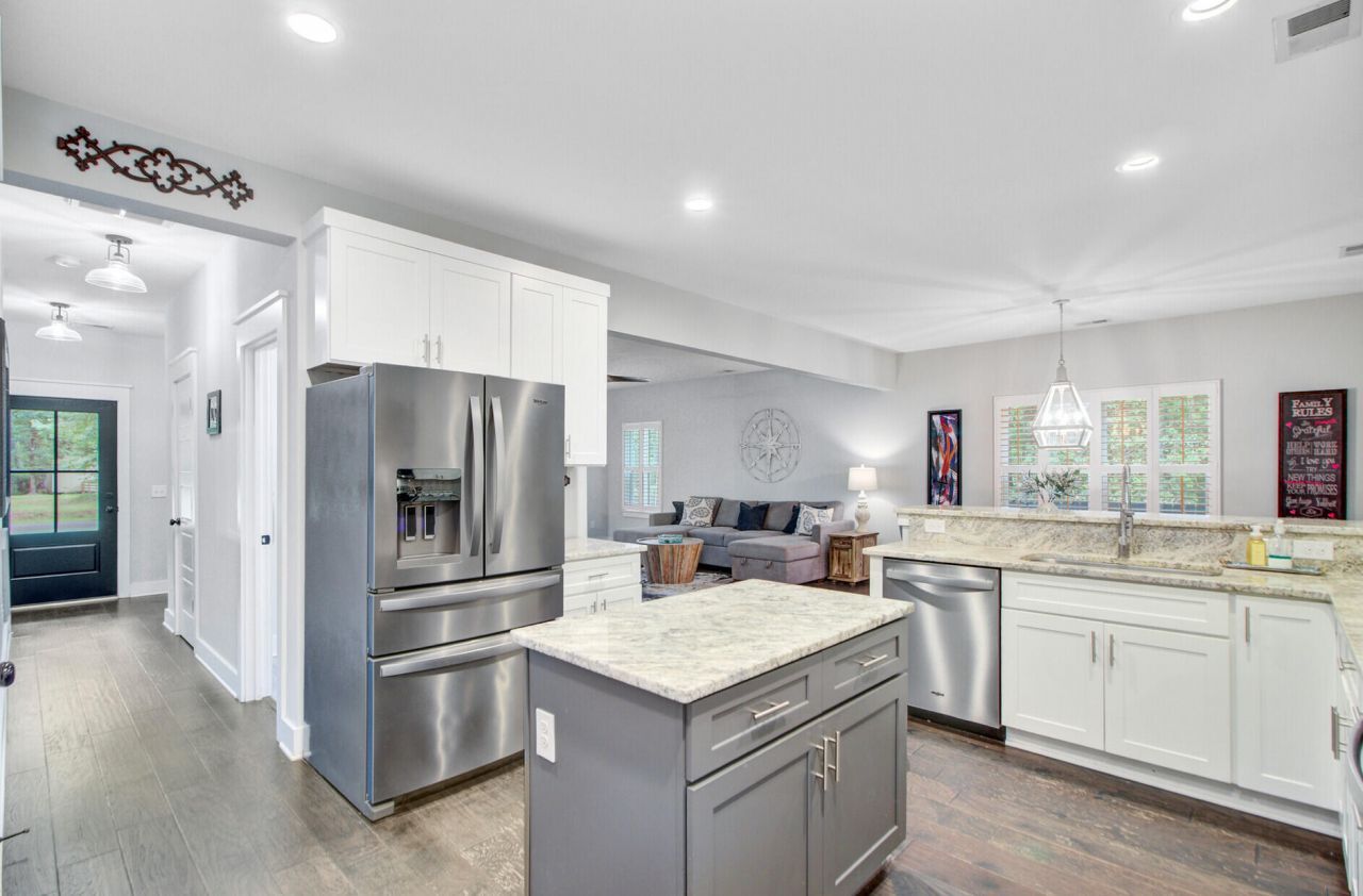 6190 Button Bush Drive Photo 17