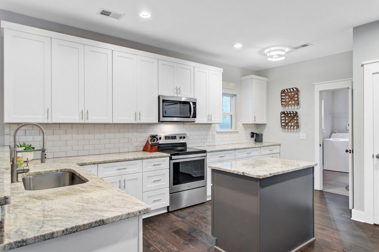 6190 Button Bush Drive Photo 18