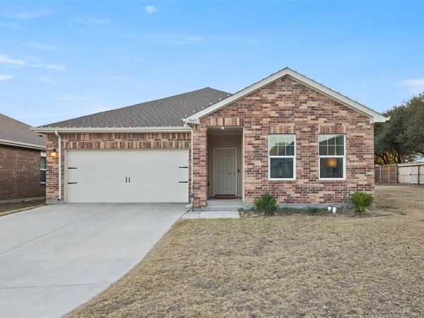 1645 Shadow Hawk Drive, Fort Worth, TX 76052