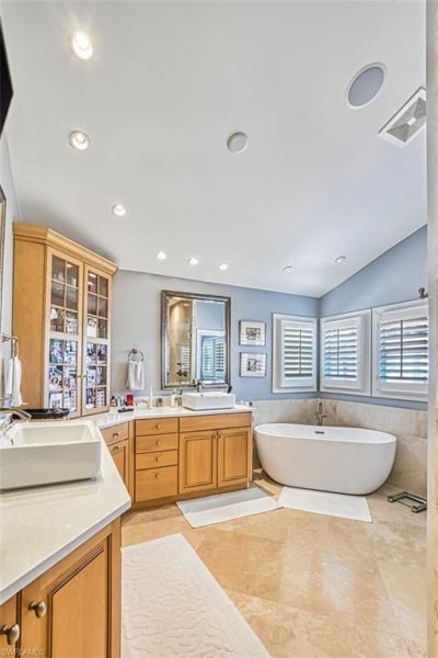 4717 Villa Mare Ln, Unit 26-15, Naples, FL 34103 Photo
