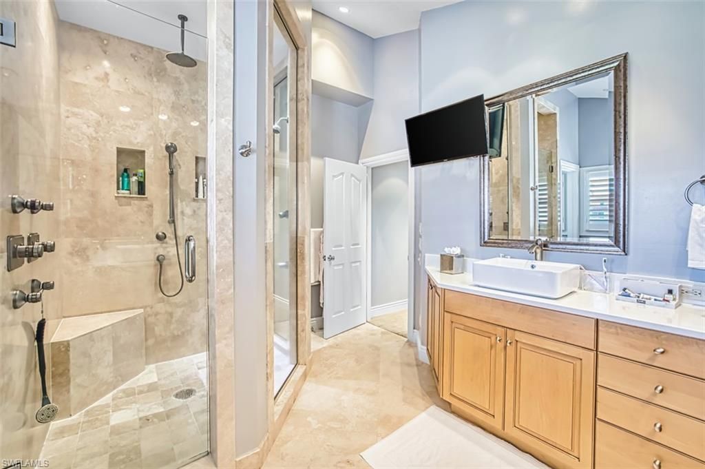 4717 Villa Mare Ln, Unit 26-15, Naples, FL 34103 Photo