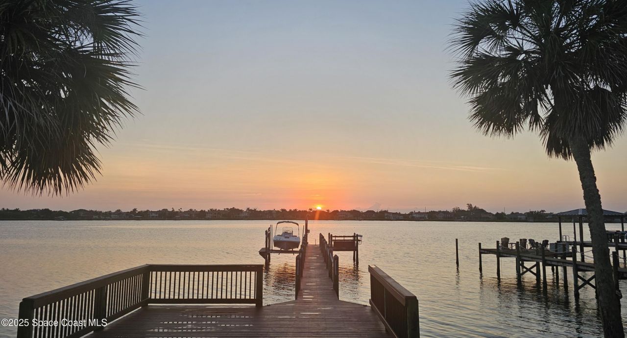 10758 S Tropical Trail, Merritt Island, FL 32952 Photo