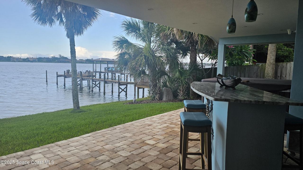10758 S Tropical Trail, Merritt Island, FL 32952 Photo