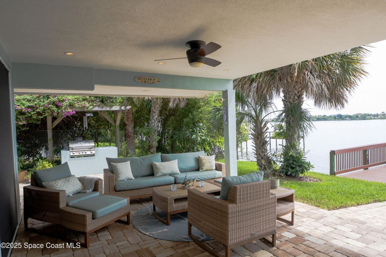 10758 S Tropical Trail, Merritt Island, FL 32952 Photo