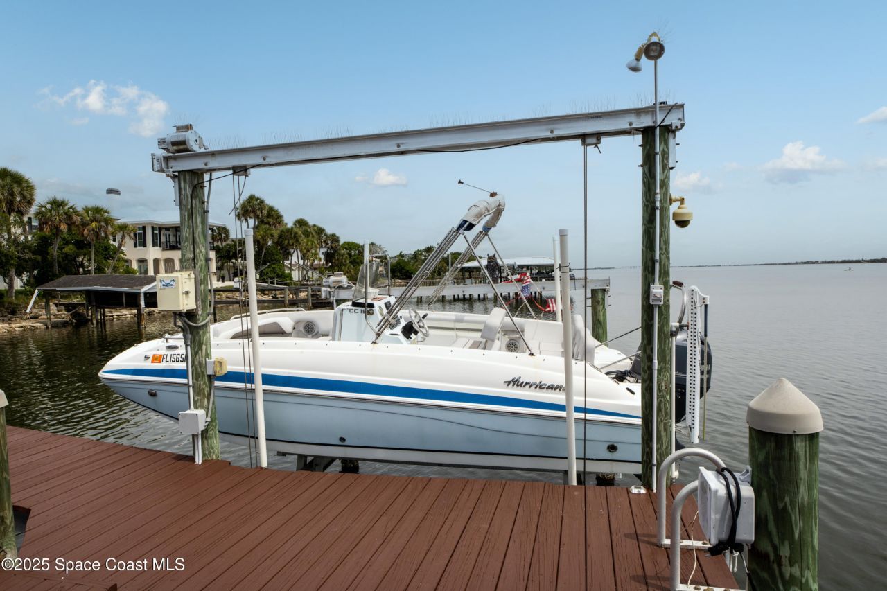 10758 S Tropical Trail, Merritt Island, FL 32952 Photo