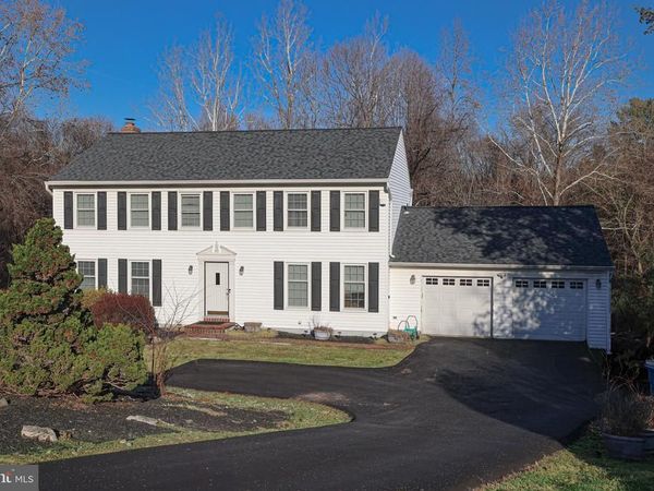 1153 KETTLE POND LANE, GREAT FALLS, VA 22066